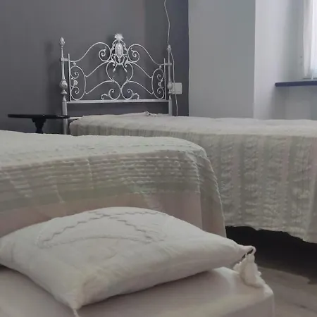 Apartment Martiri 1 By Tempovacanza