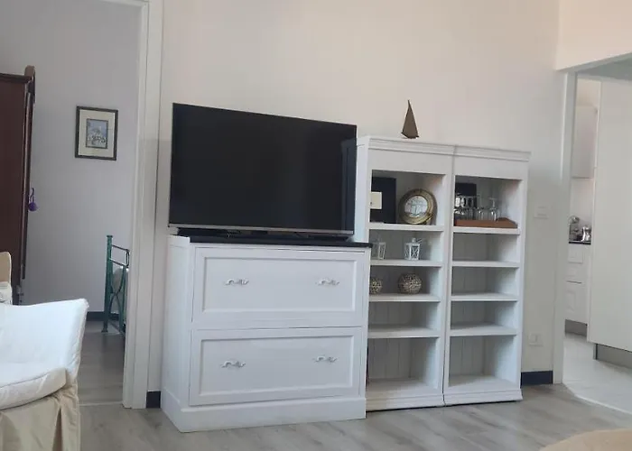 Martiri 1 By Tempovacanza * Diano Castello